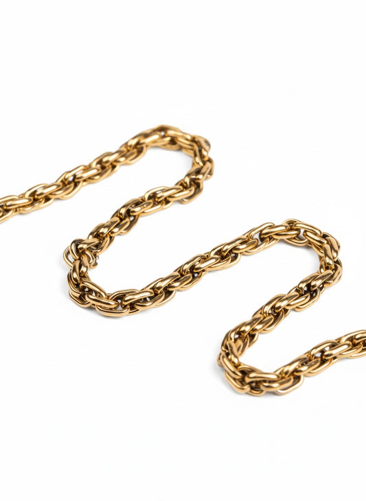 Golden Chain 02